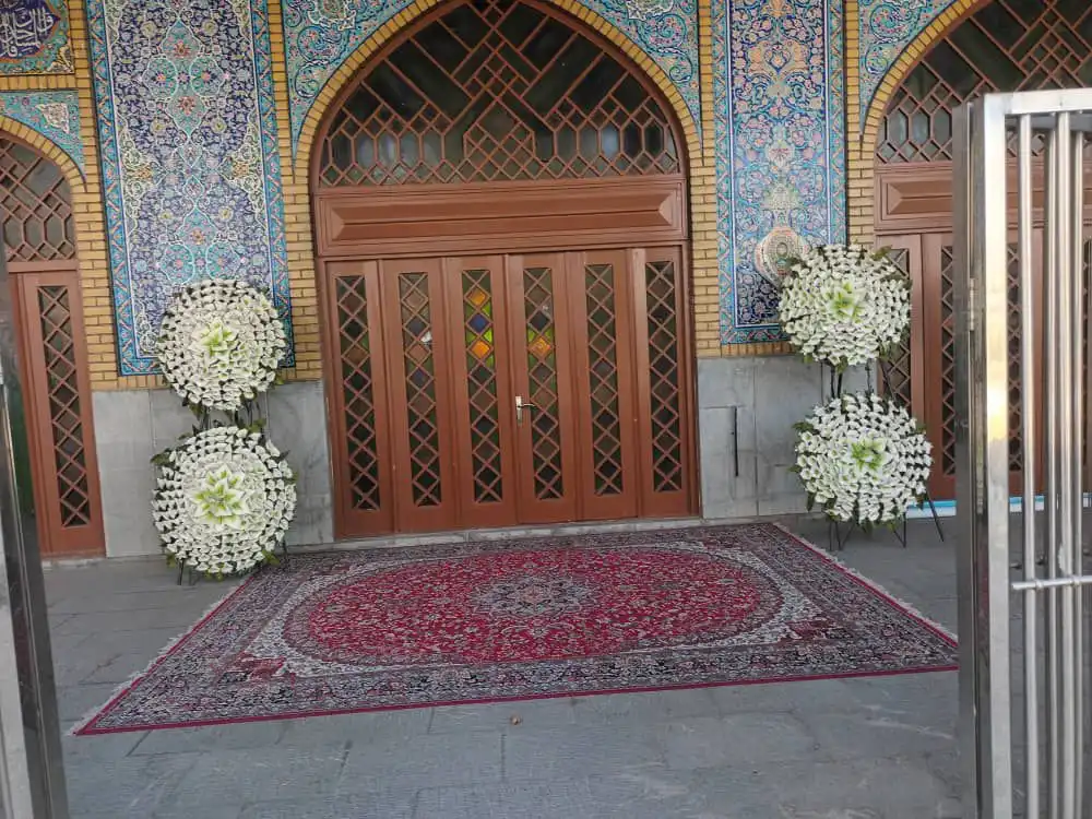 تاج گل خیریه در همدان